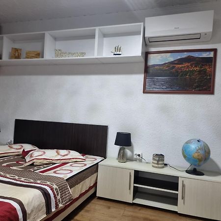 Apartment Ada Kaleh Orsova Ngoại thất bức ảnh
